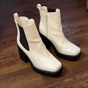 Women's white Ankle Boots